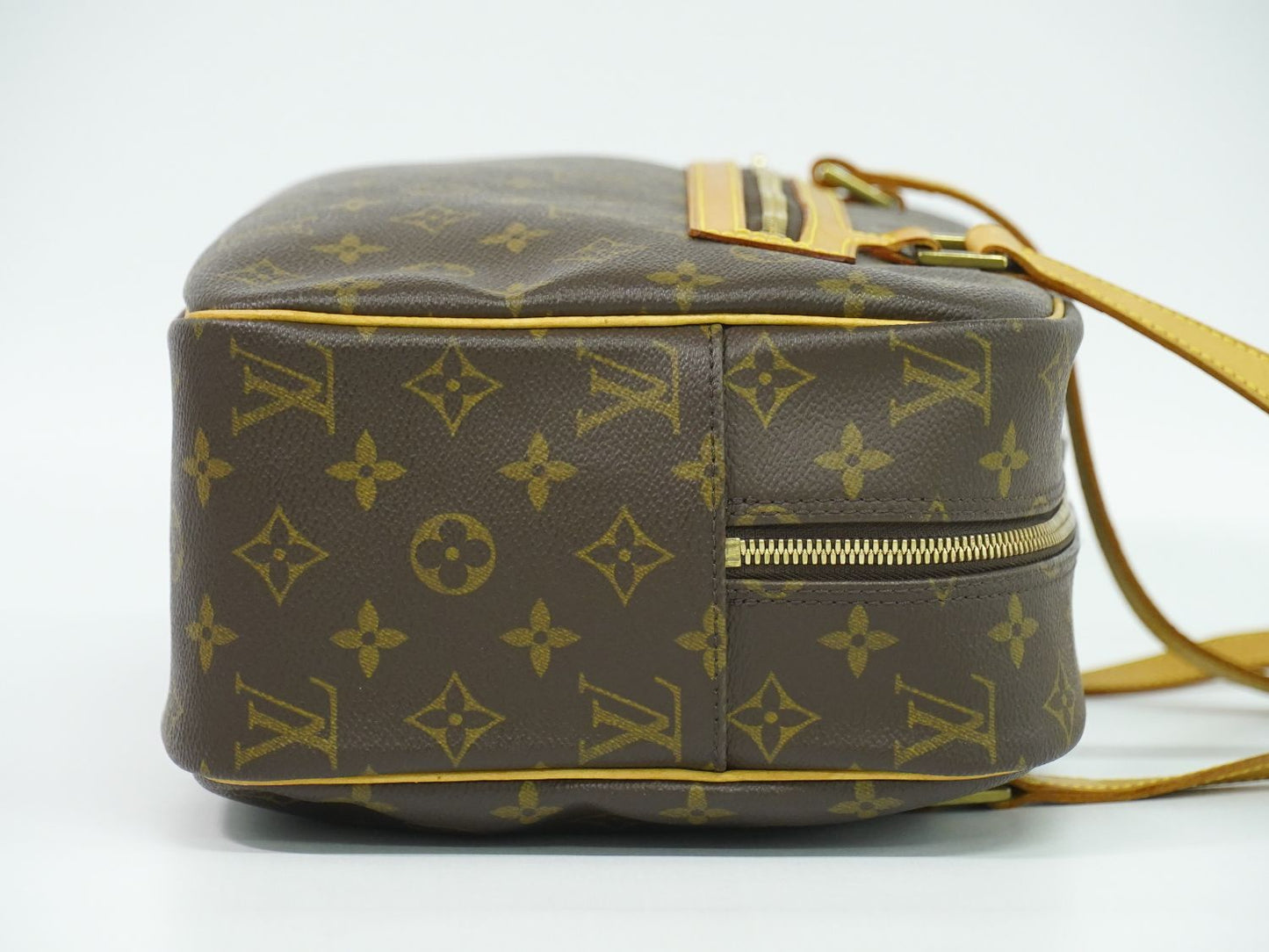 LOUIS VUITTON シテ GM モノグラム ショルダーバッグ M51181