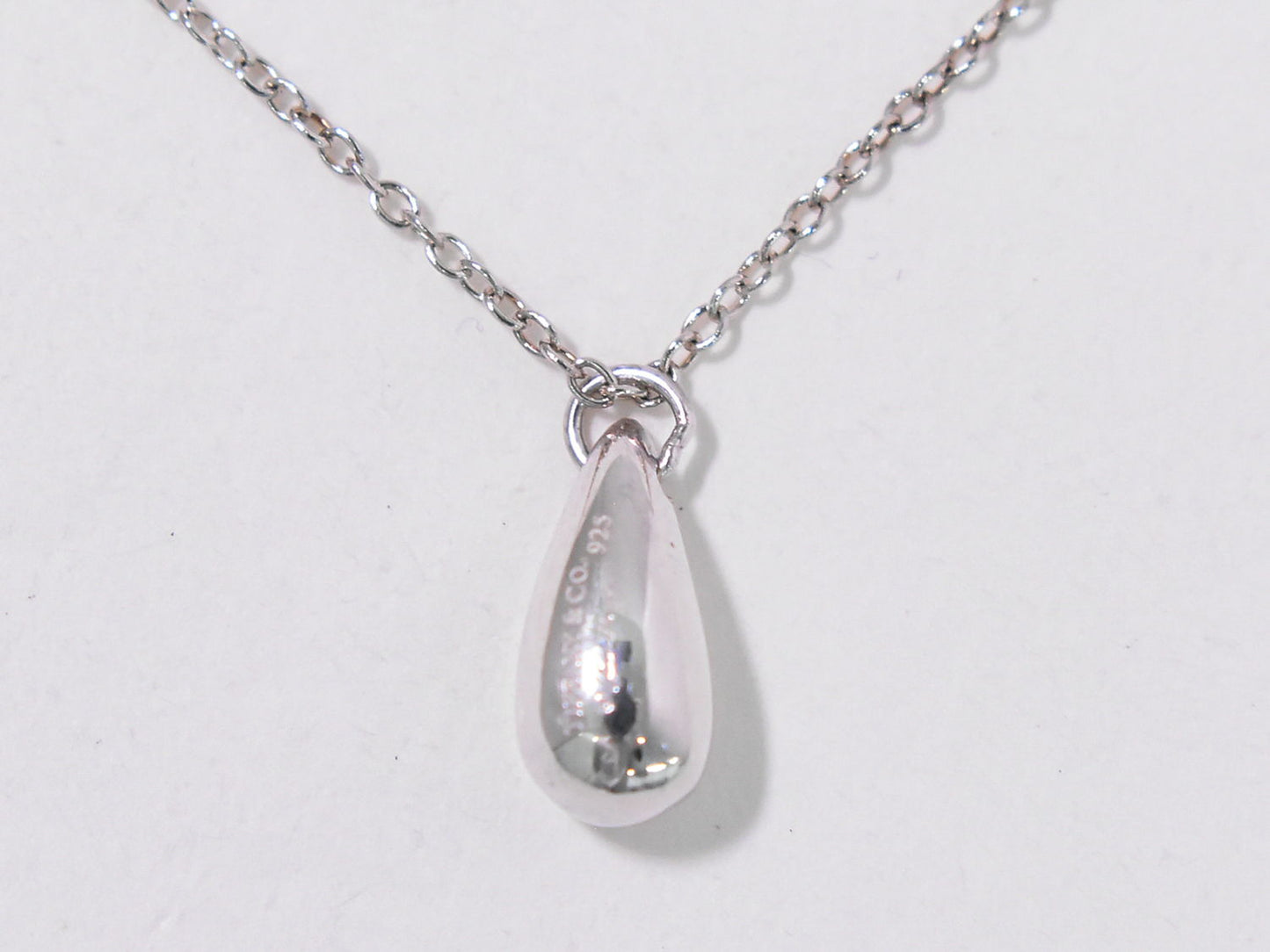 TIFFANY & Co. ティアドロップ 925 ネックレス シルバー