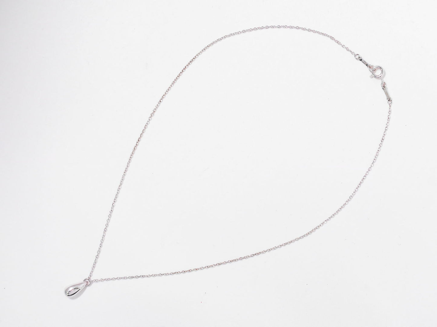 TIFFANY & Co. ティアドロップ 925 ネックレス シルバー