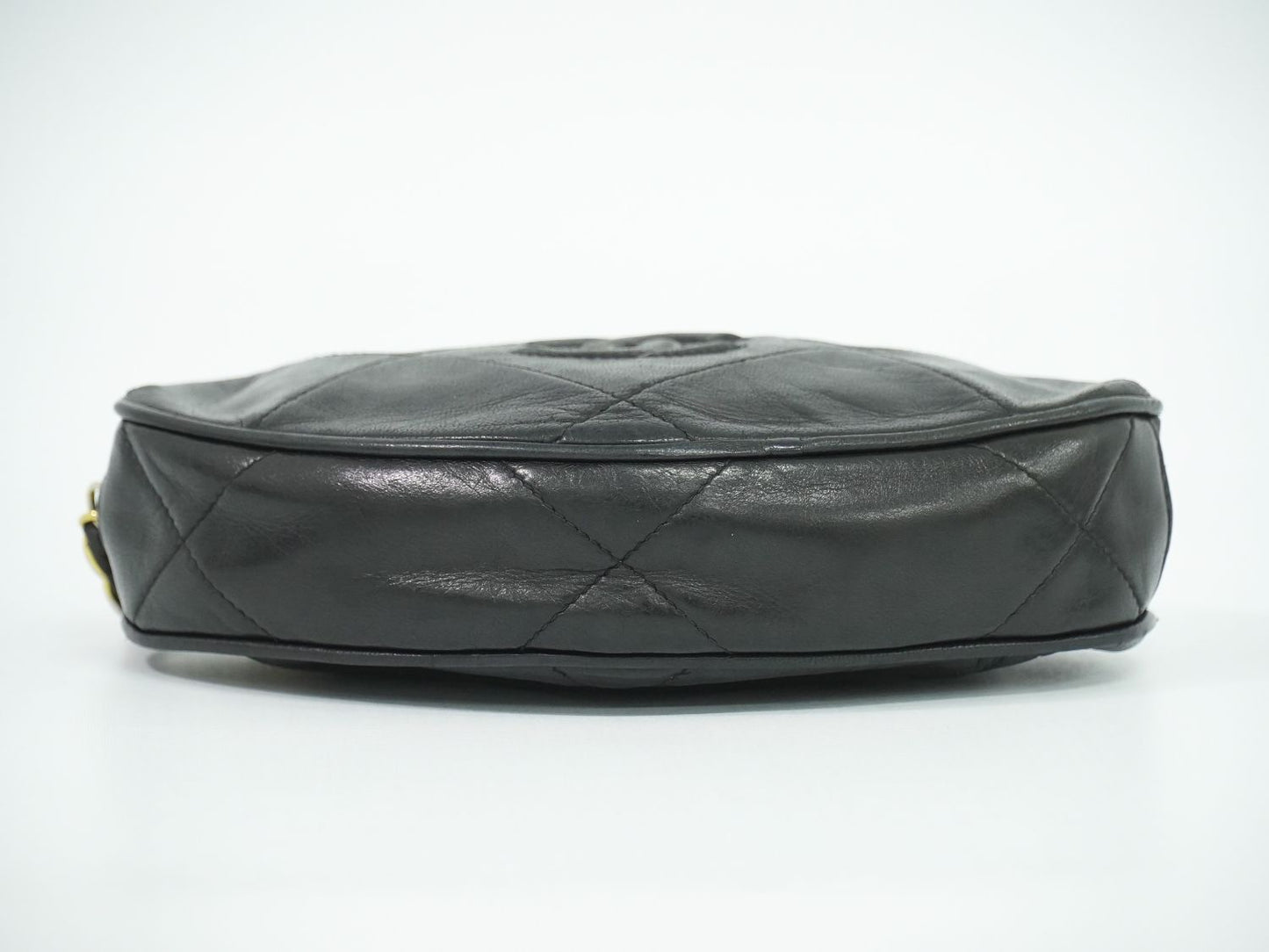 CHANEL ココマーク タッセル ポーチ ブラック