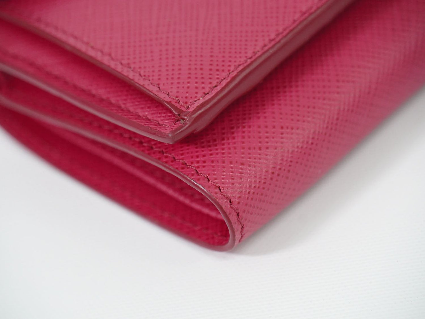 PRADA サフィアーノ 折財布 ピンク 1MH021