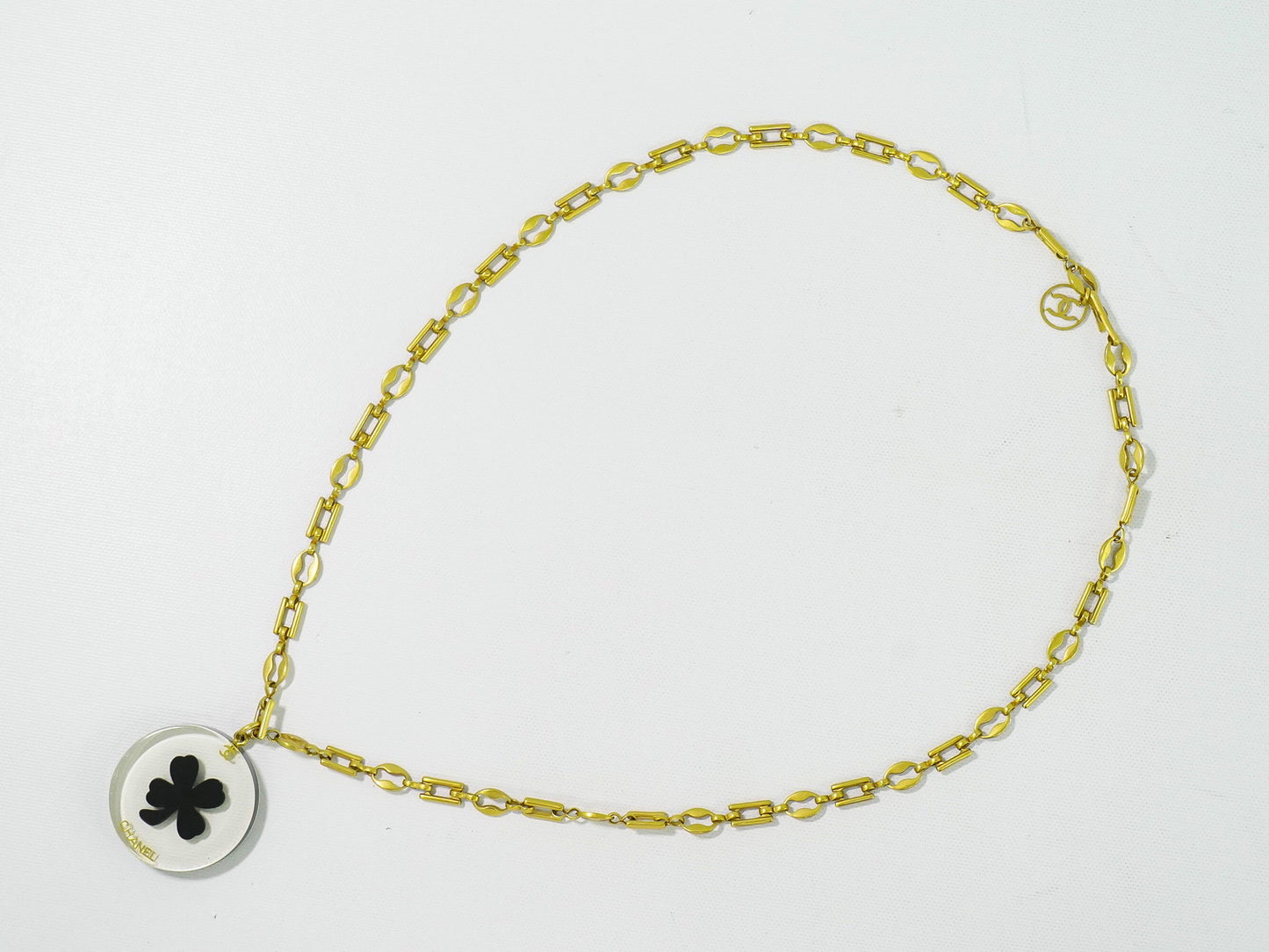 CHANEL クロバー ネックレス プラスチック GP クリア ブラック
