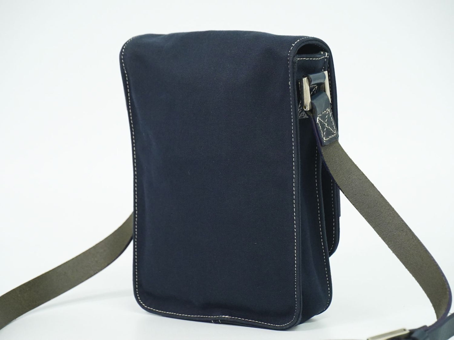 FENDI ショルダーバッグ ネイビー 16071