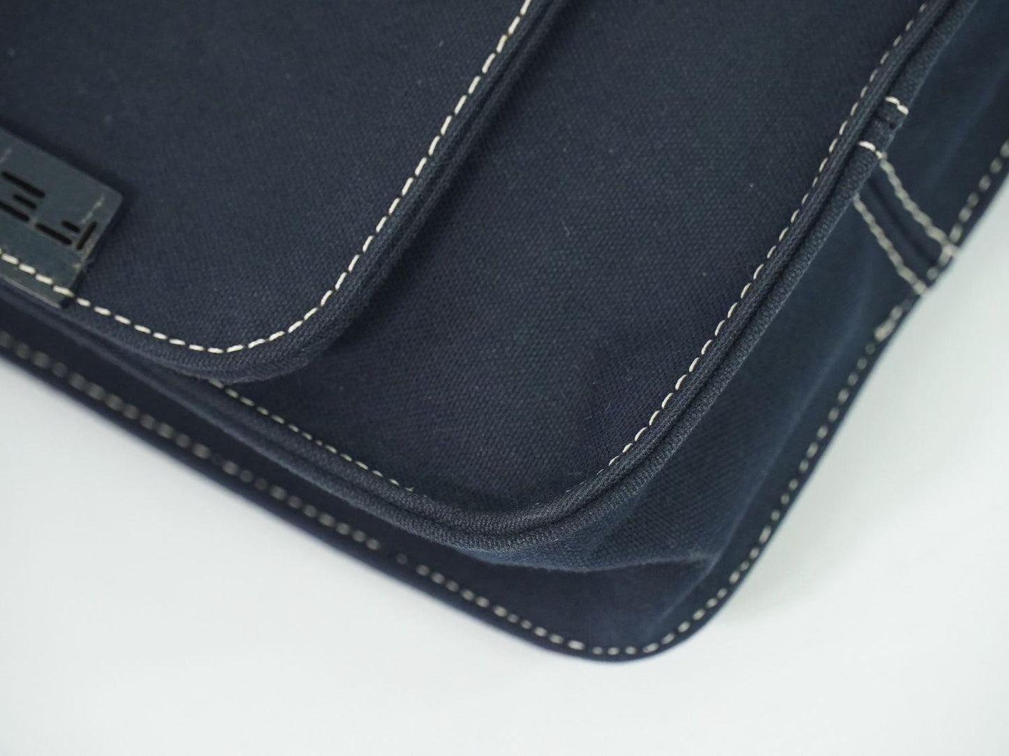 FENDI ショルダーバッグ ネイビー 16071