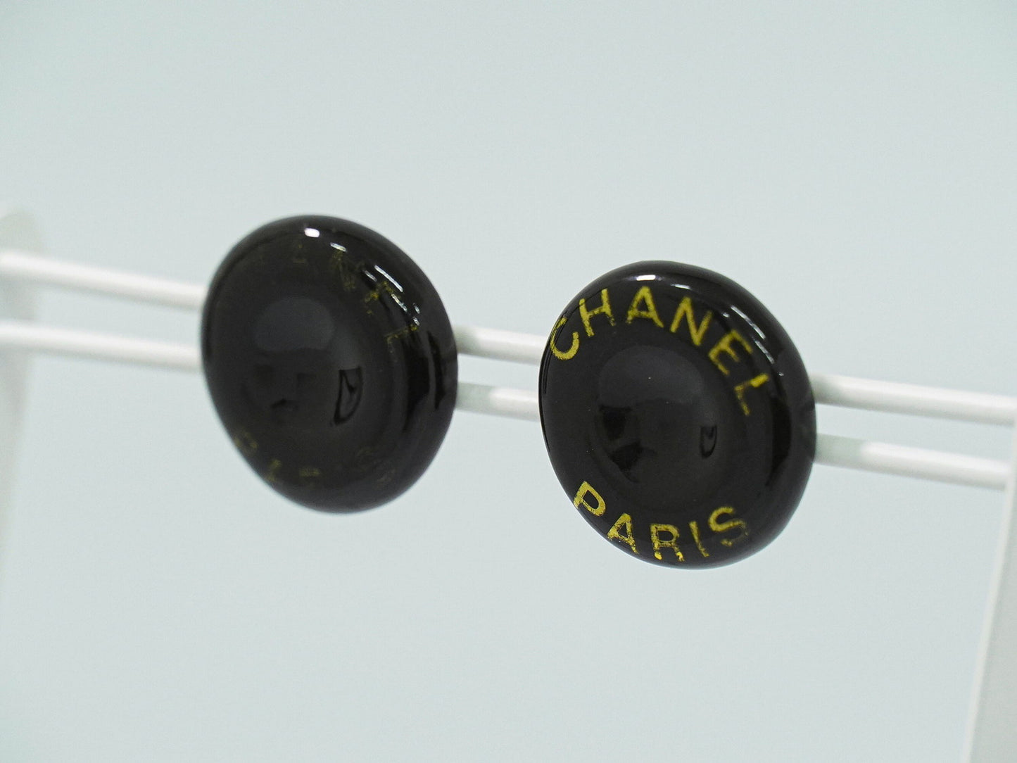 CHANEL ロゴ イヤリング ゴールド ブラック