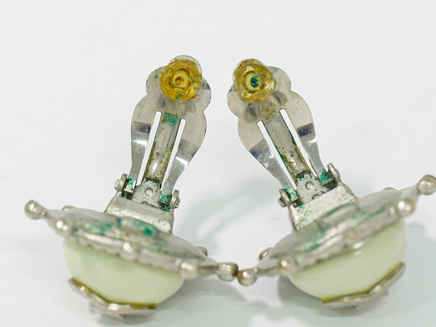 CHANEL ココマーク ラインストーン メタル イヤリング