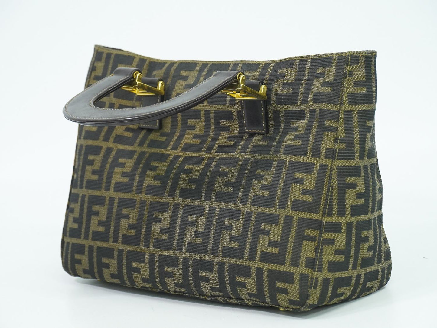 FENDI ズッカ ハンドバッグ ブラウン 26329