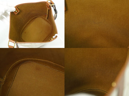 CELINE トリオンフ スモール バケット ショルダーバッグ ホワイト ブラウン