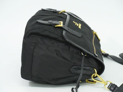 PRADA ナイロン ショルダーバッグ ブラック