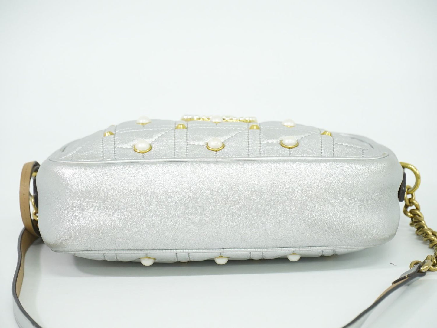 GUCCI GGマーモント ショルダーバッグ シルバー 447632