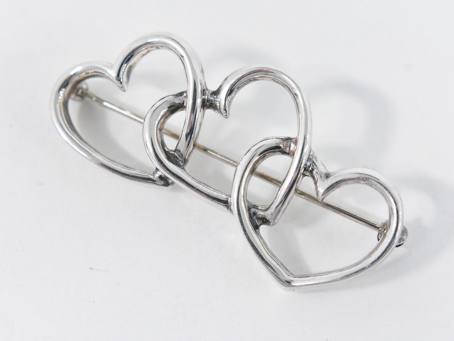 TIFFANY & Co. トリプルハート 925 ブローチ シルバー