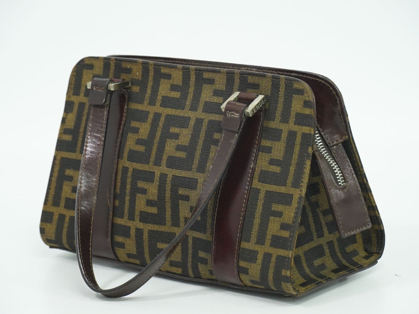FENDI ズッカ ハンドバッグ ブラウン