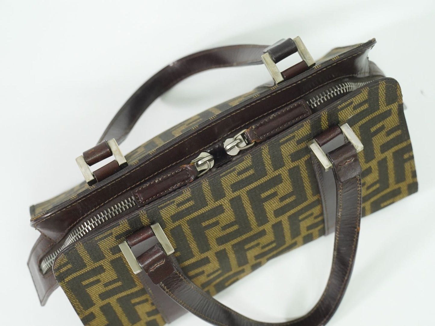 FENDI ズッカ ハンドバッグ ブラウン