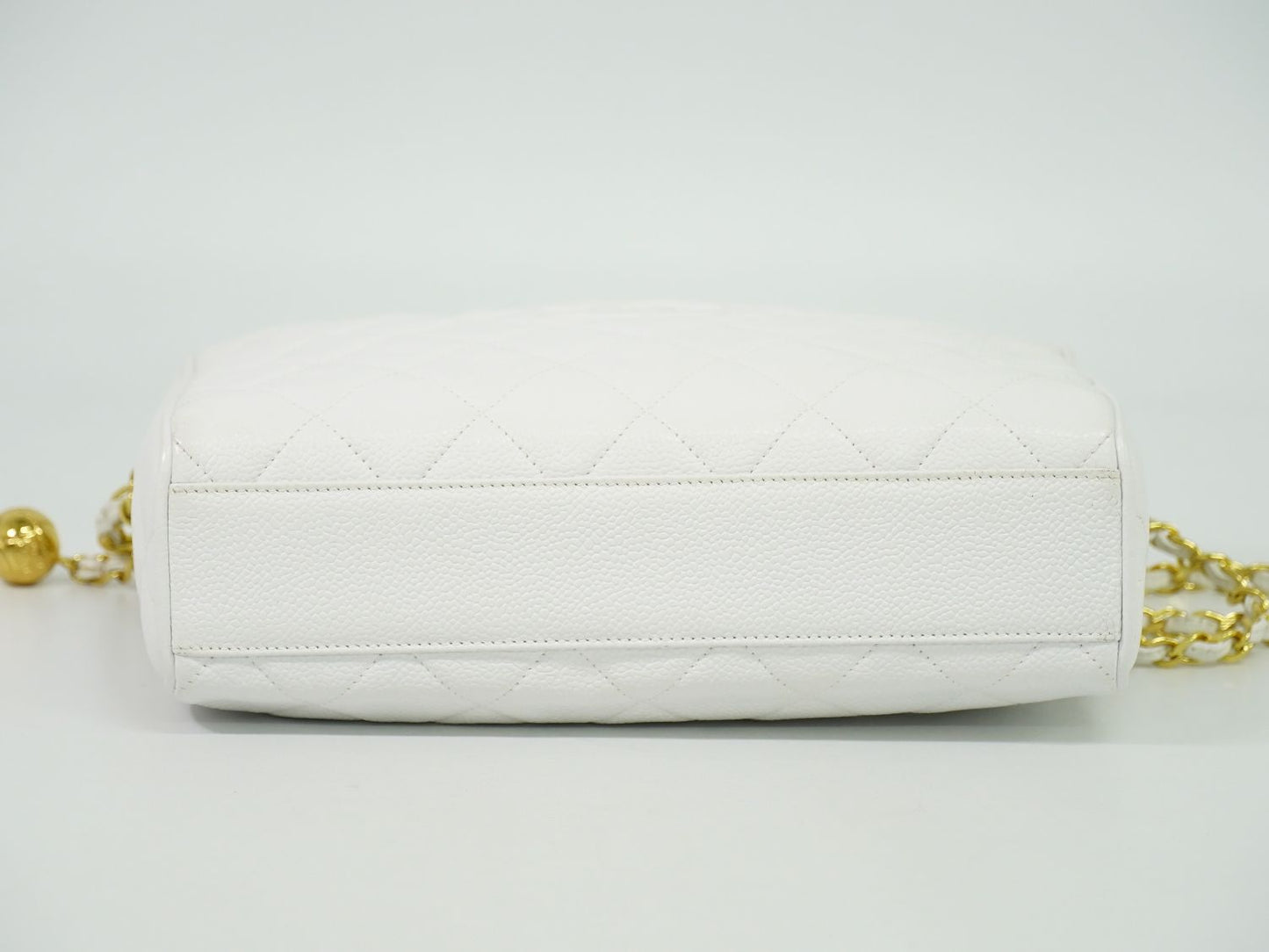 CHANEL ココマーク マトラッセ ショルダーバッグ ホワイト