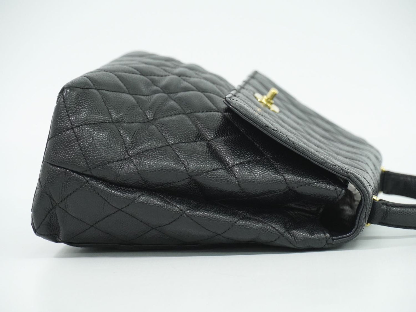 CHANEL ココマーク マトラッセ ハンドバッグ ブラック