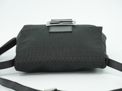 FENDI ズッキーノ ショルダーバッグ ブラック 8BT127