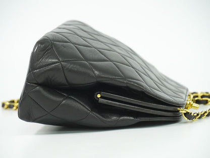 CHANEL ココマーク マトラッセ ショルダーバッグ ブラック