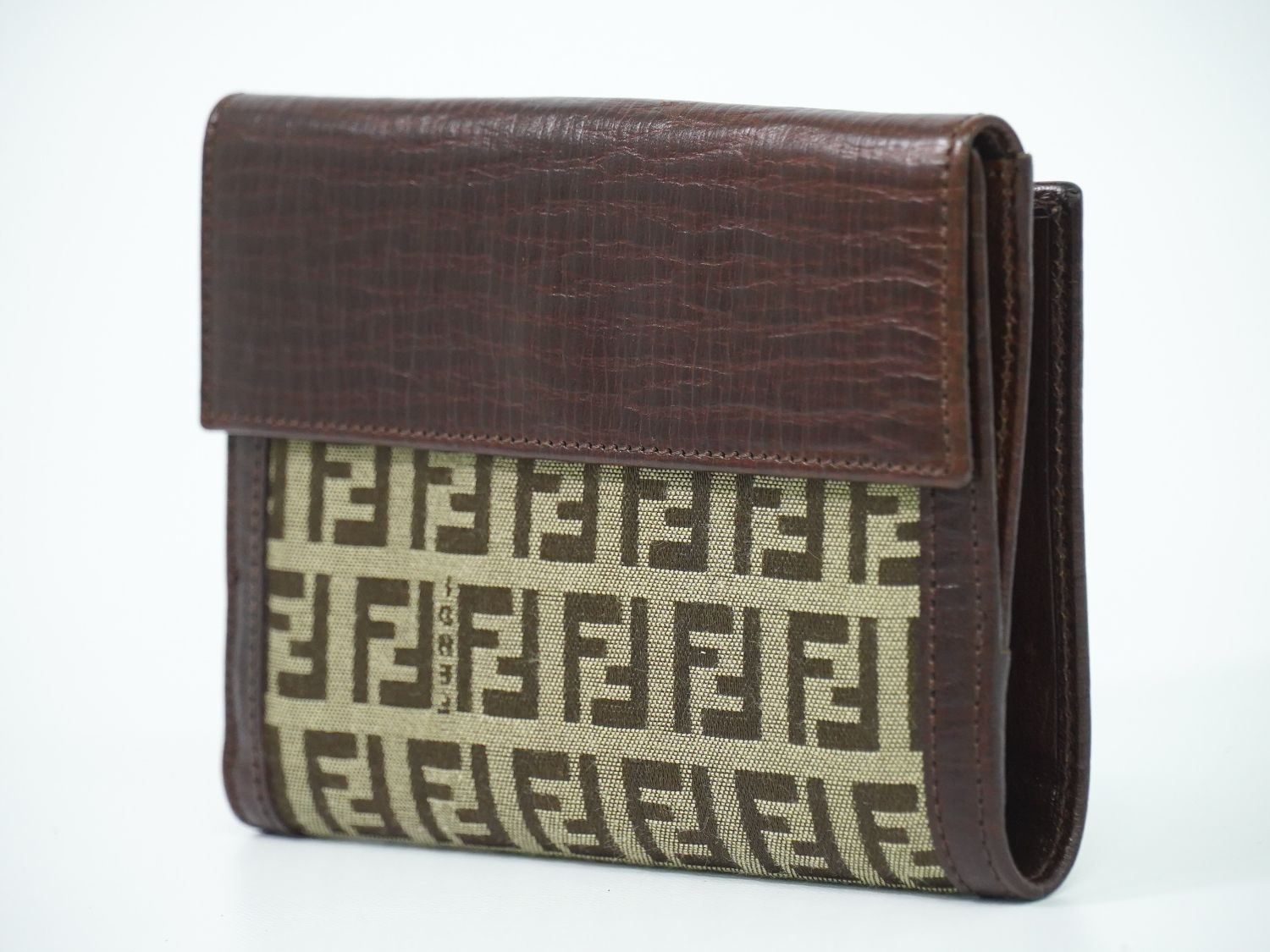 FENDI ズッキーノ 折財布 ベージュ ブラウン 8M0160 – BRAND BOX by