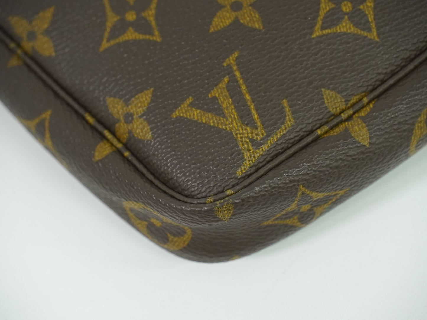 LOUIS VUITTON ポシェットアクセソワール モノグラム ショルダーバッグ M51980