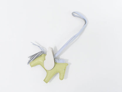 HERMES ロデオ ペガサス PM バッグチャーム グリーン アイボリー ブルー