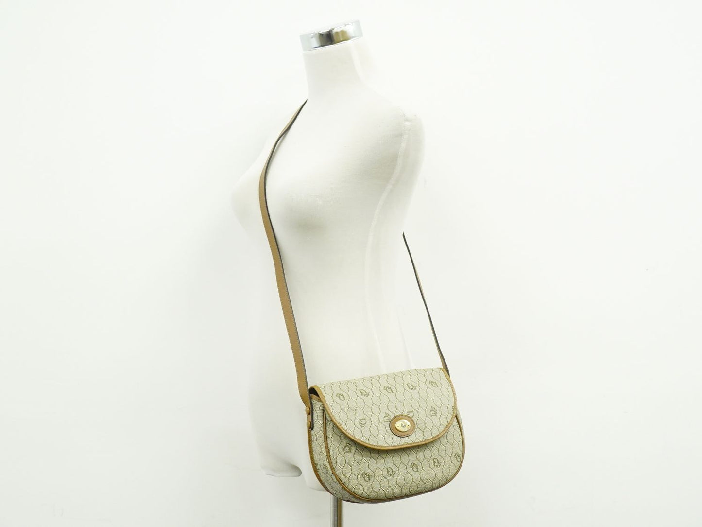 Christian Dior ハニカム柄 ショルダーバッグ ベージュ