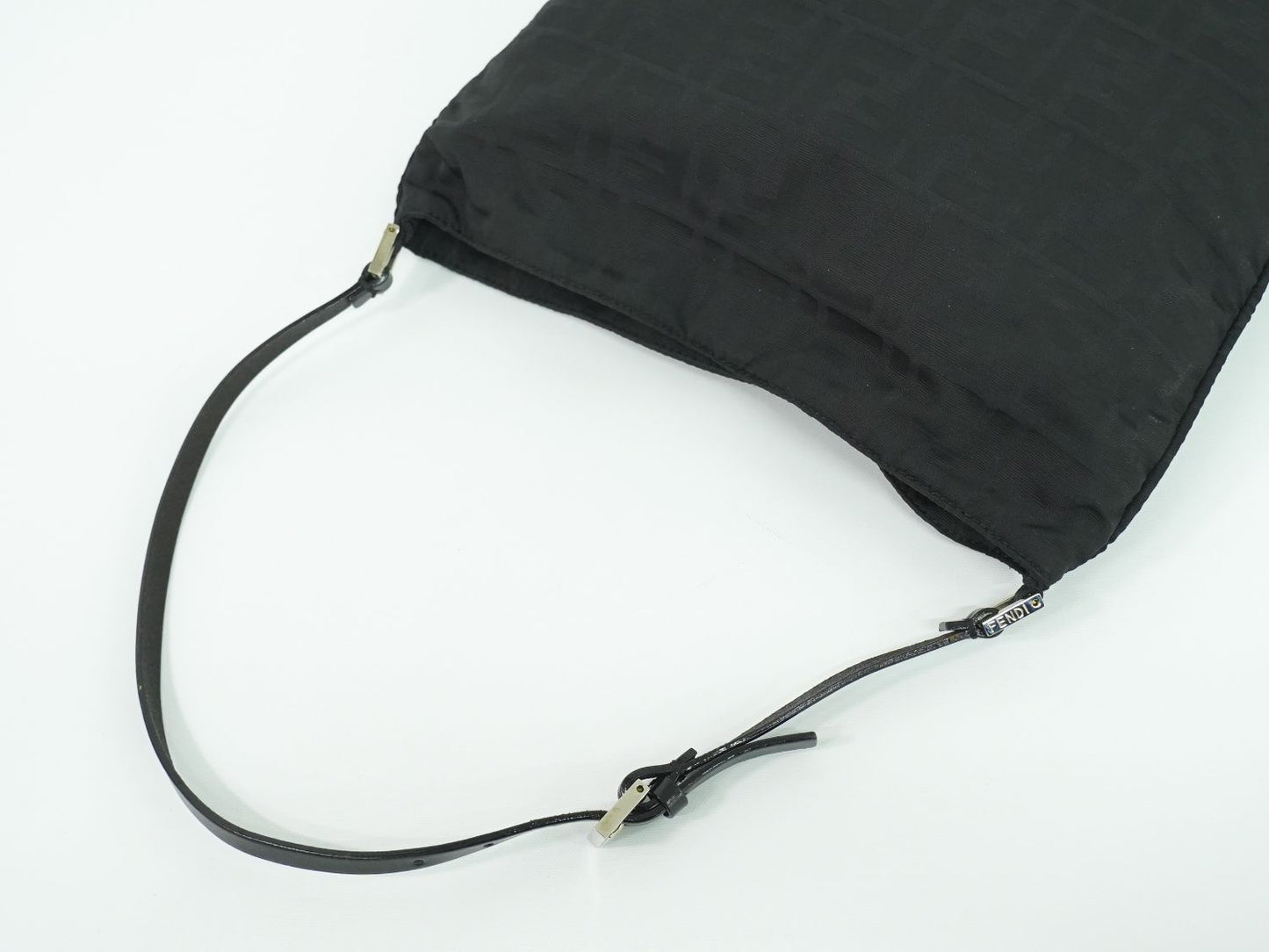 FENDI ズッカ ショルダーバッグ ブラック
