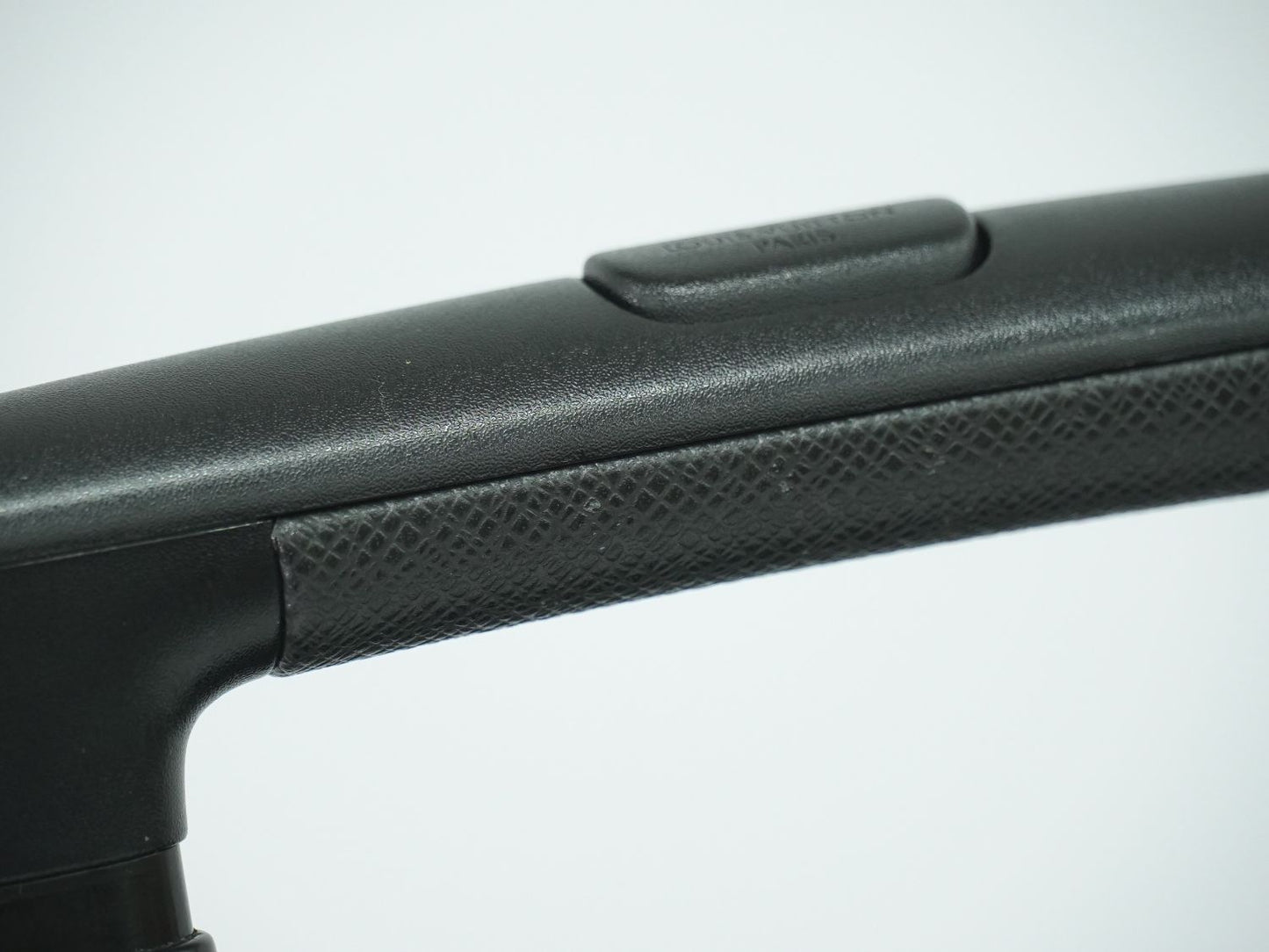 LOUIS VUITTON パイロットケース タイガ レザー アルドワーズ M23205