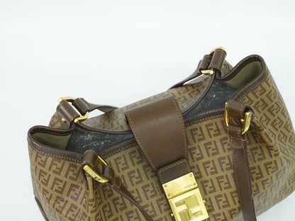 FENDI ズッキーノ ショルダーバッグ ブラウン