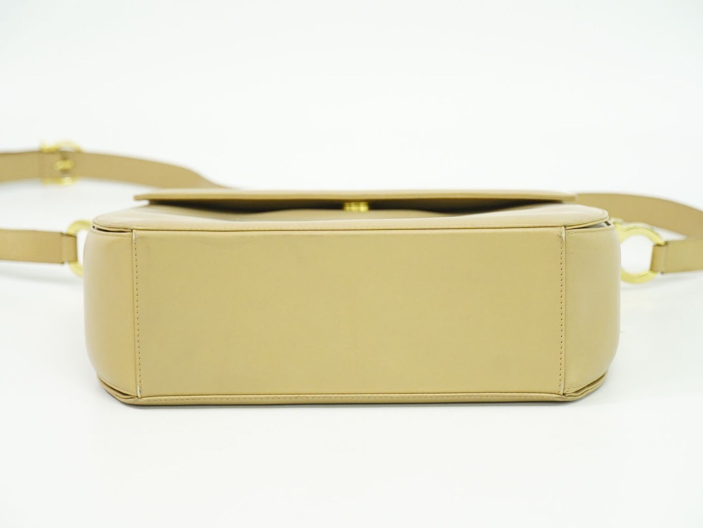 Salvatore Ferragamo ガンチーニ ショルダーバッグ ベージュ