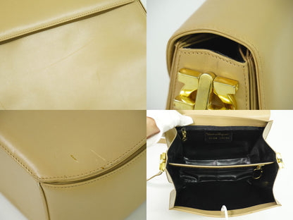 Salvatore Ferragamo ガンチーニ ショルダーバッグ ベージュ
