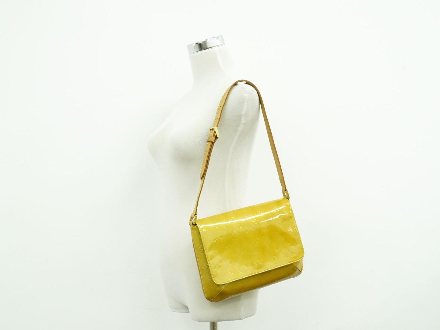 LOUIS VUITTON トンプソンストリート ヴェルニ レザー ショルダーバッグ ベージュ M91008