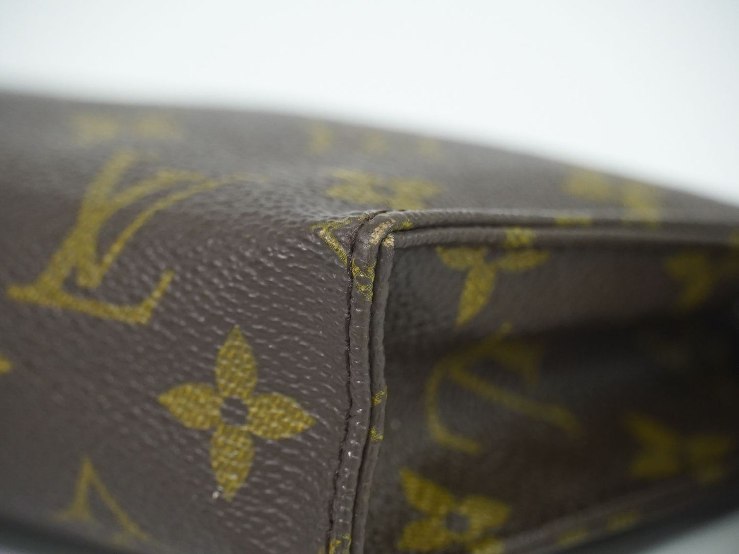 LOUIS VUITTON ポッシュトワレット 15 モノグラム ポーチ M47546
