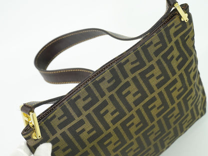 FENDI ズッカ ショルダーバッグ ブラウン