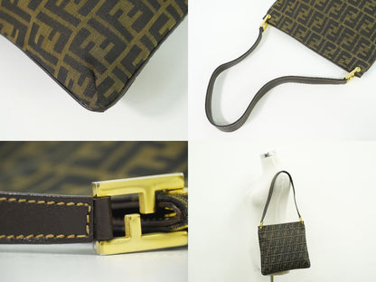 FENDI ズッカ ショルダーバッグ ブラウン