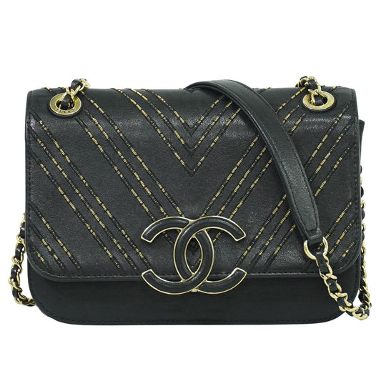 CHANEL ココマーク Vステッチ ショルダーバッグ ブラック