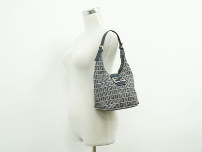 FENDI ズッキーノ ショルダーバッグ ネイビー
