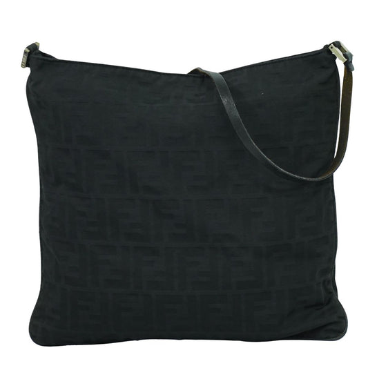 FENDI ズッカ ショルダーバッグ ブラック