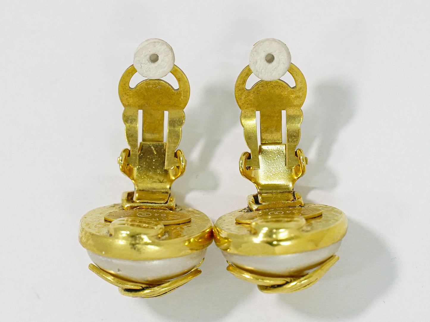 CHANEL ココマーク フェイクパール イヤリング ゴールド ホワイト