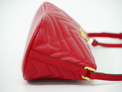 GUCCI GGマーモント ショルダーバッグ レッド 739166