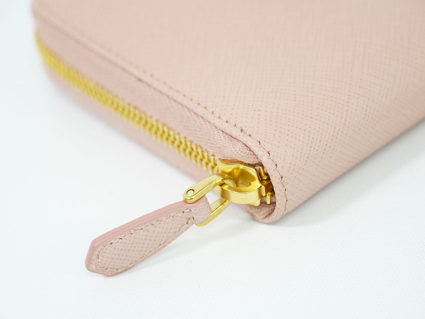 PRADA リボン 長財布 ピンク