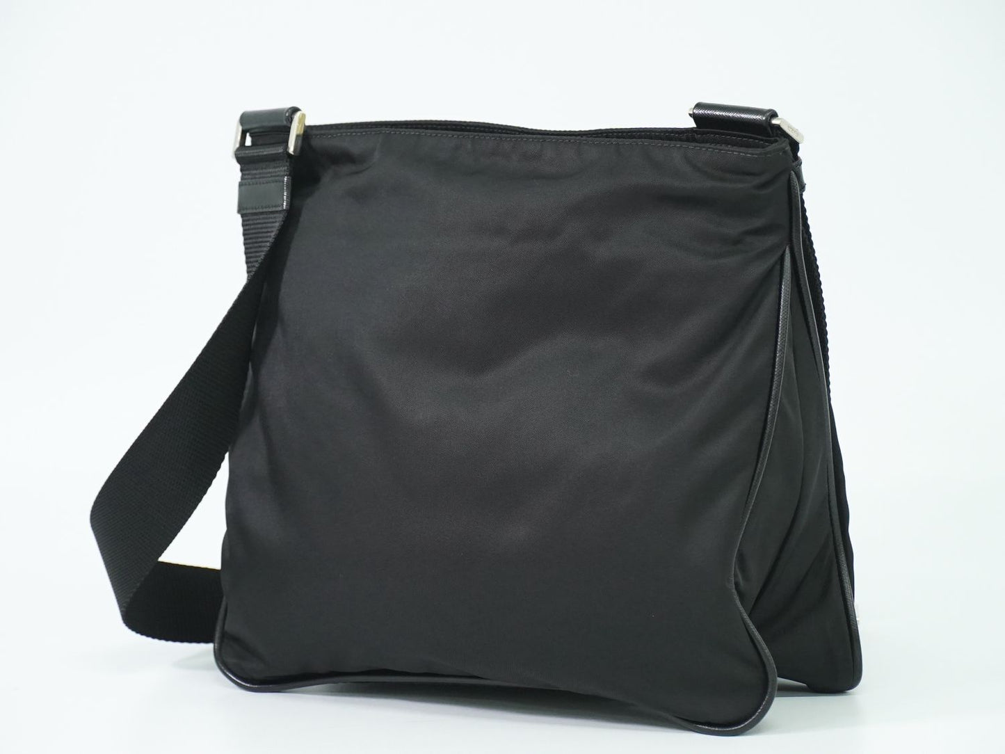 PRADA テスート ショルダーバッグ ブラック VA0563