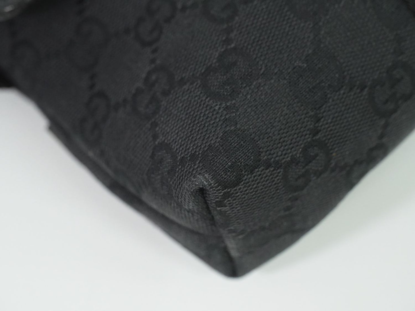 GUCCI GGキャンバス ウエストポーチ ブラック 131236