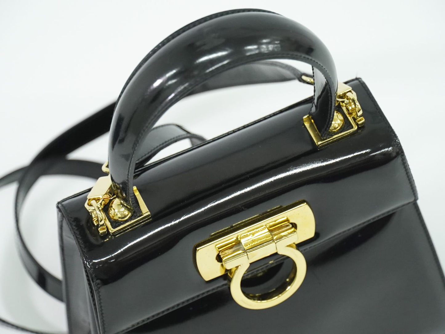 Salvatore Ferragamo ガンチーニ 2WAY ショルダーバッグ ブラック