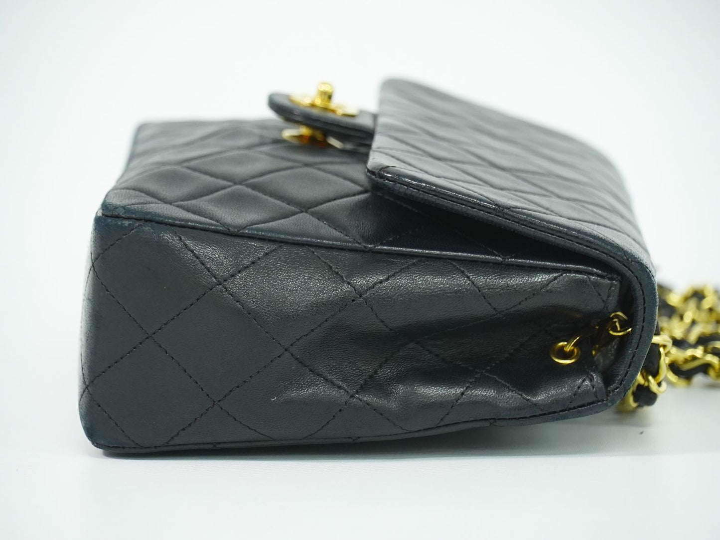 CHANEL ココマーク マトラッセ ショルダーバッグ ブラック