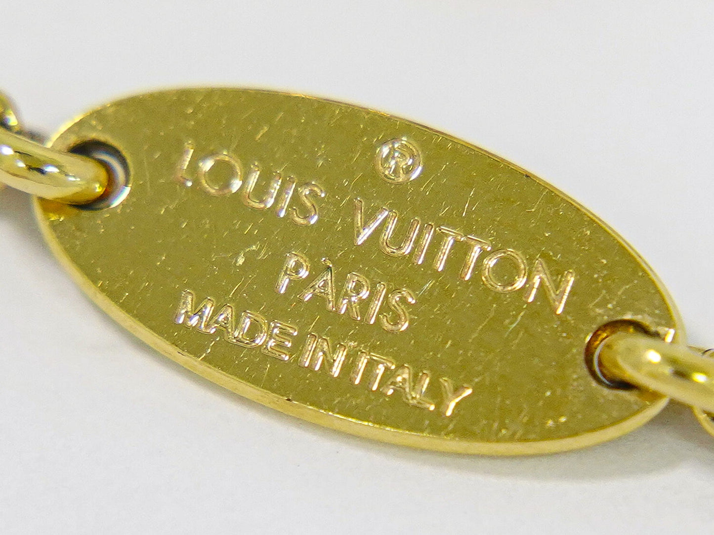 LOUIS VUITTON エセンシャル V ネックレス GP ゴールド M61083