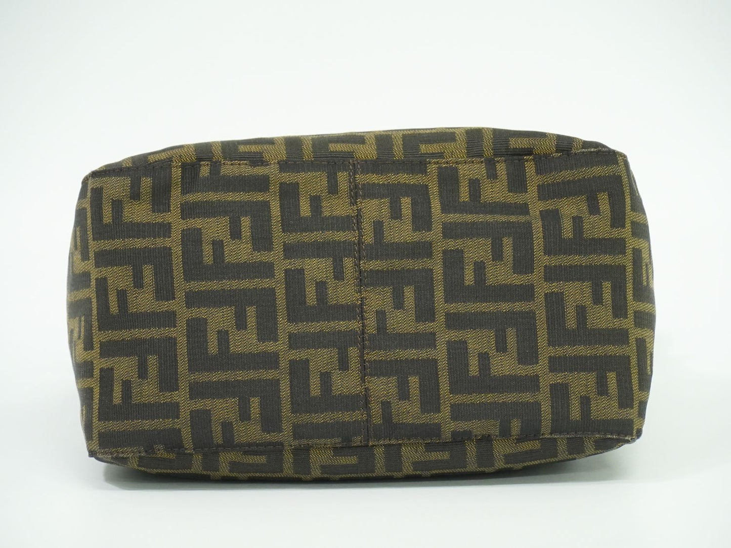FENDI ズッカ ショルダーバッグ ブラウン 26426