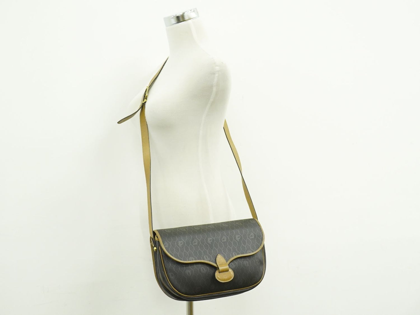 Christian Dior ハニカム柄 ショルダーバッグ ブラック ブラウン