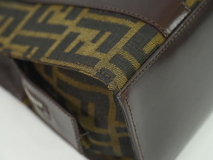 FENDI ズッカ ハンドバッグ ブラウン