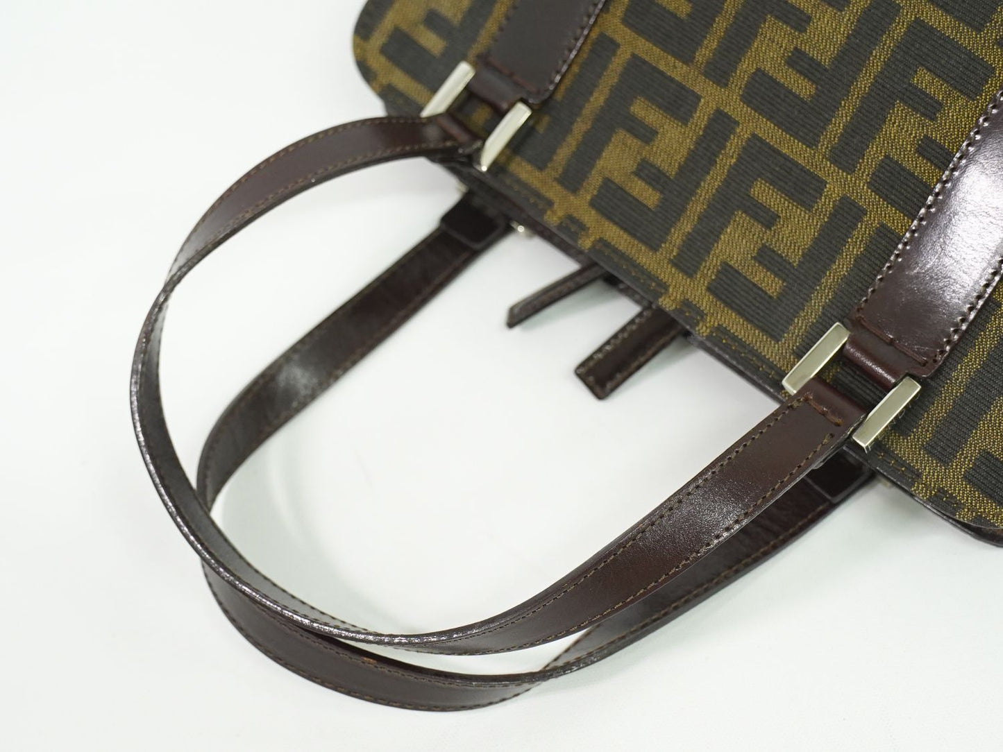 FENDI ズッカ ハンドバッグ ブラウン
