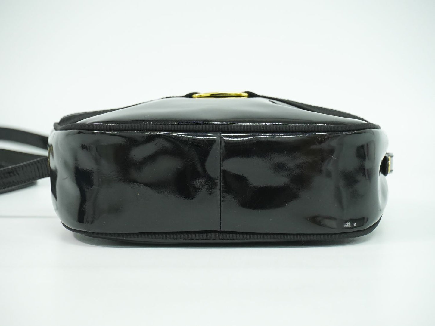 Salvatore Ferragamo ヴァラ ショルダーバッグ ブラック